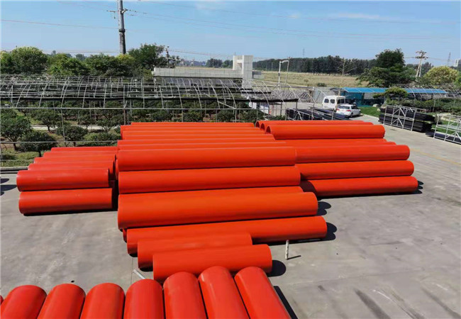 抱箍鏈接逃生管道(圖1) 抱箍鏈接逃生管道(圖1)